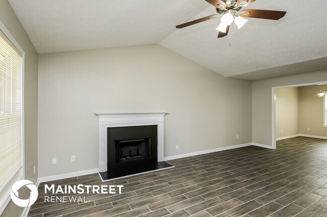 Foto del edificio - 420 Foxdale Rd