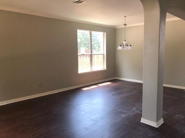 Foto del edificio - 713 Crestwood Ln