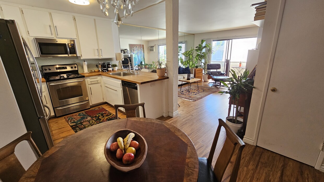 Foto principal - 6780 Friars Rd