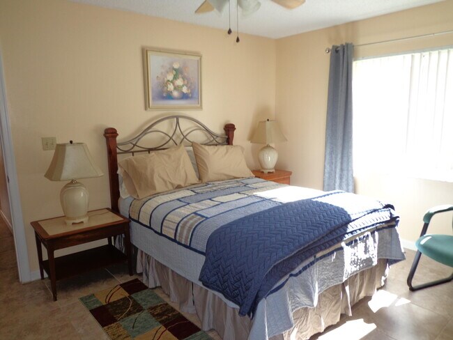 Building Photo - 1367 The 12th Fairway