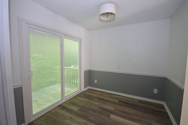 Building Photo - 1210 Carlton Ave, Raleigh, NC - Bev Robert...
