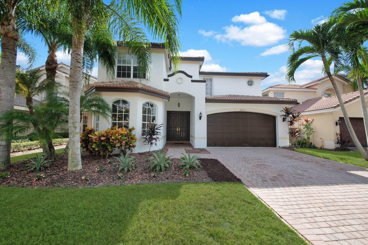 Primary Photo - 8273 Emerald Winds Cir