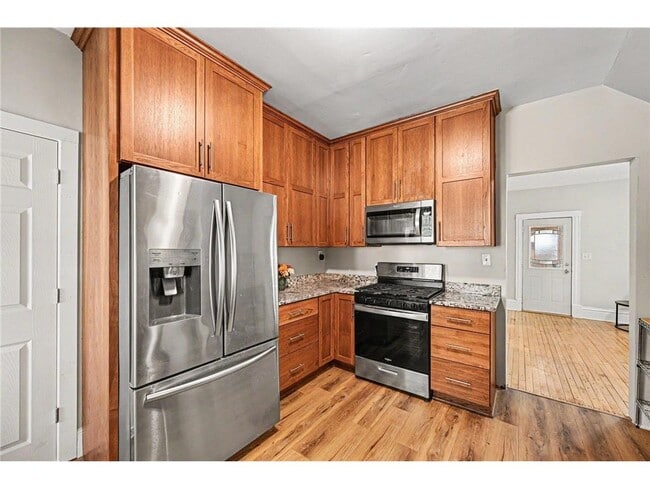 Foto del edificio - 1411 Knox Ave N
