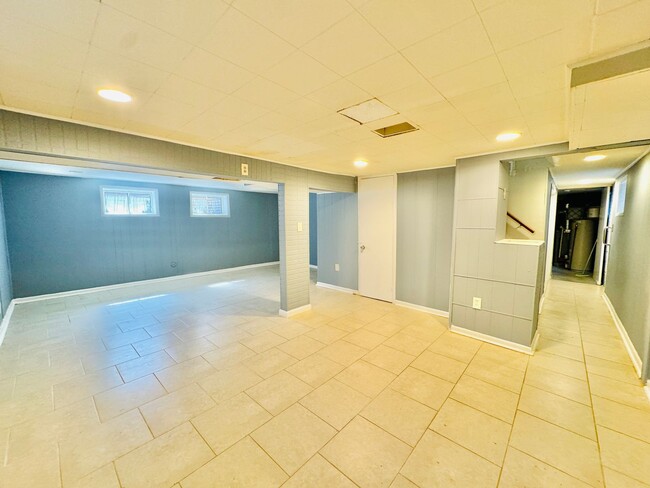 Building Photo - WASHINGTON DC - CUTE 3 BEDROOM HOME - DEAN...
