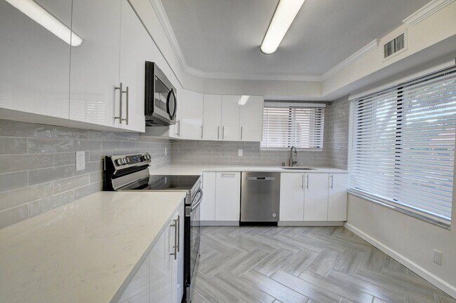 Foto del edificio - 11258 Green Lake Dr