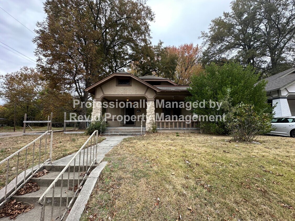 Foto principal - Updated 3 bedroom 3 bathroom home in Coope...