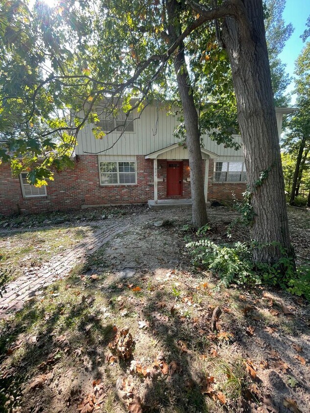 Primary Photo - 1804 Stanford Dr