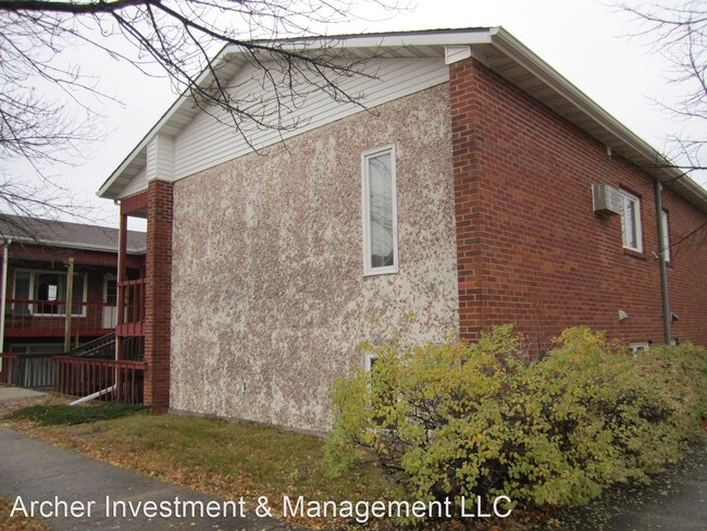 Building Photo - 621 3rd Ave N