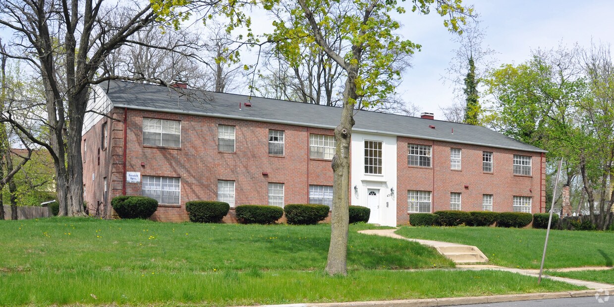 Building Photo - 4312 Fernhill Ave