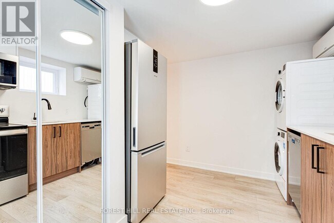 Building Photo - 50 William Cragg Dr