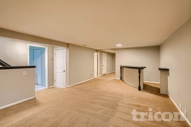 Building Photo - 4662 S Badger Ct