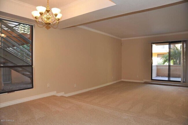 Foto del edificio - Charming 2 bed 2 bath gated Condo near Bell Road and 35th Ave++Pool++Fitness