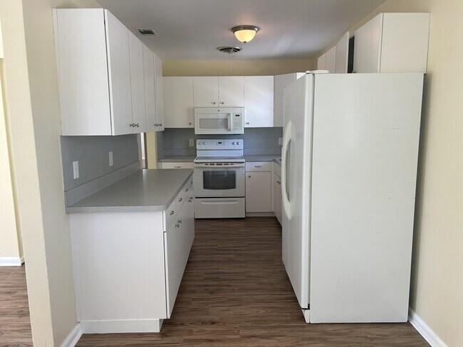 Foto del edificio - 3605 W Leila Ave