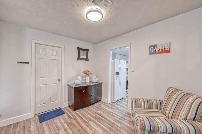 Foto del edificio - 11618 Corona Ln