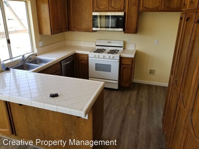 Building Photo - 4 br, 2 bath House - 639 Hartnell