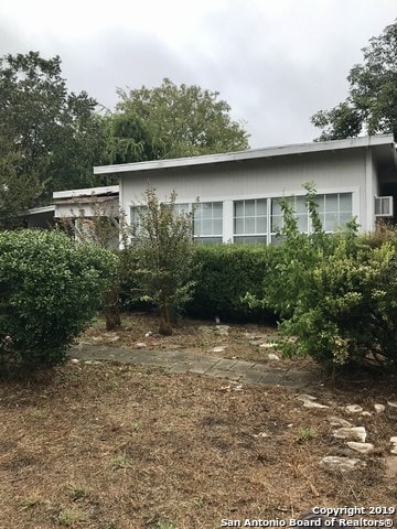Building Photo - 127 Grecian Dr