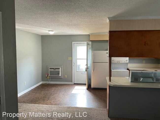 Building Photo - 2 br, 1 bath House - 321 Robinson Road