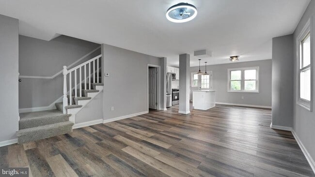 Building Photo - 4011 Mortimer Ave