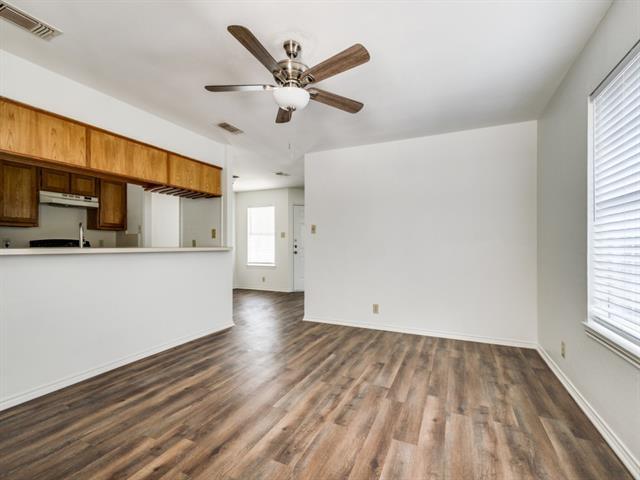 Building Photo - 510 Strata Dr