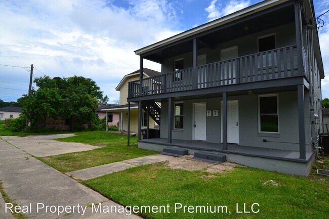 Building Photo - 3 br, 1 bath House - 824 East Polk Unit A