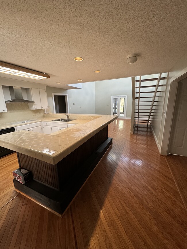Building Photo - 522 Stonewood Dr