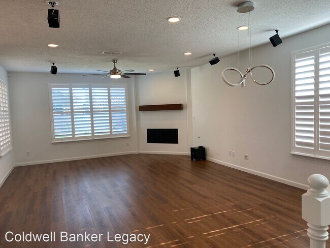 Building Photo - 3 br, 2.5 bath House - 8715 Jet Stream Rd NW