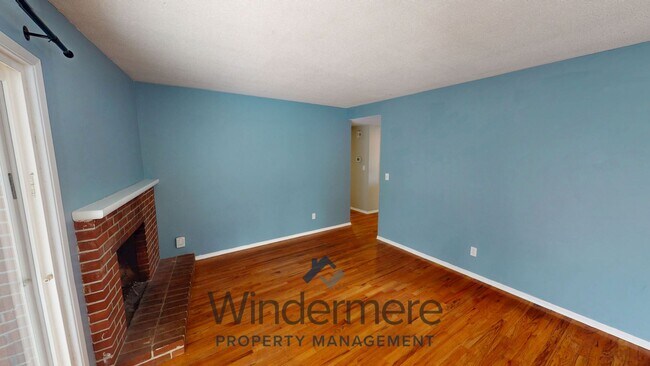 Foto del edificio - 1034 Waverly St