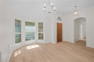 Building Photo - 3601 Carmel Mountain Dr