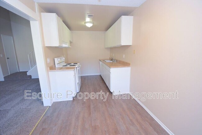 Foto del edificio - 951 Warwick Ave