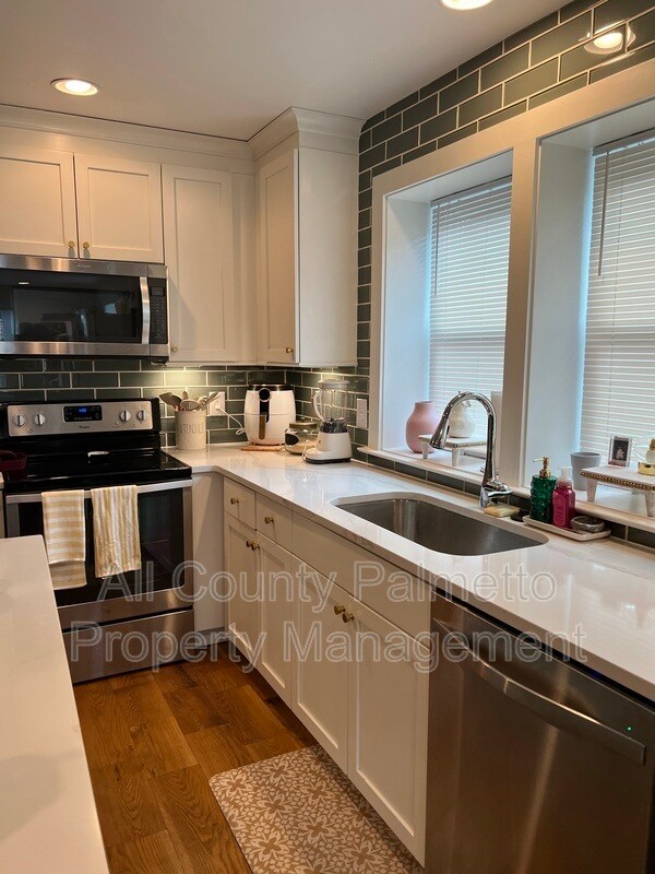 Foto del edificio - 278 Ashley Ave