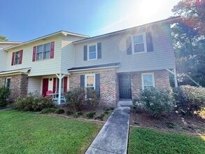 Building Photo - 6358 Olde Towne Dr