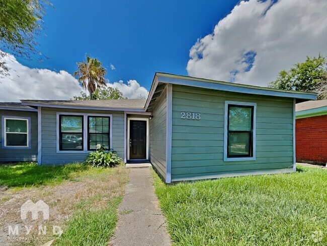 Building Photo - 2818 4th Ave N