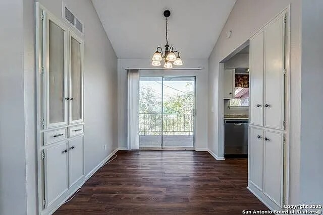 Building Photo - 9503 Powhatan Dr