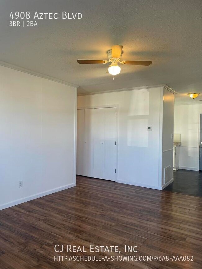 Foto del edificio - 4908 Aztec Blvd