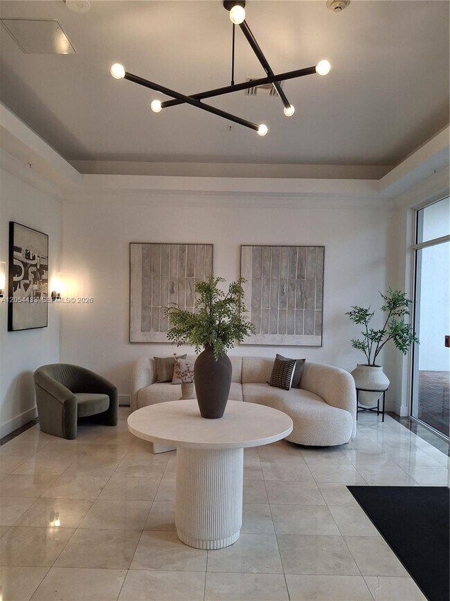 Foto del edificio - 9021 SW 94th St