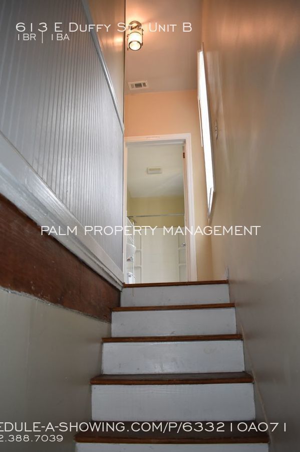 Building Photo - 613 E Duffy St