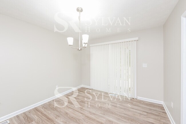 Foto del edificio - Prepare to fall in love with this 4 bedroom, 3.5 bathroom home