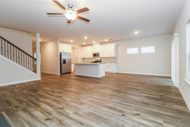 Foto del edificio - 882 Milo Bay St