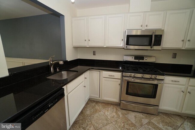 Foto del edificio - 2000 Harvard Dr