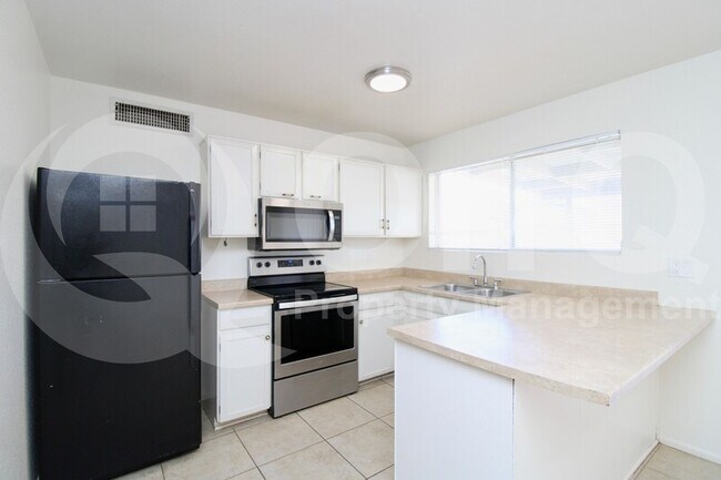 Foto del edificio - 3724 W Wethersfield Rd