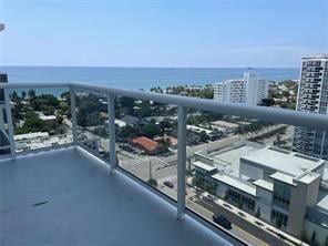 Foto del edificio - 3015 N Ocean Blvd