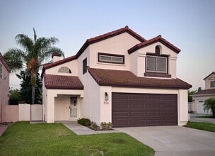 Building Photo - 2126 Shoreview Pl