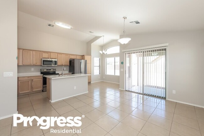 Foto del edificio - 2230 S 63rd Dr