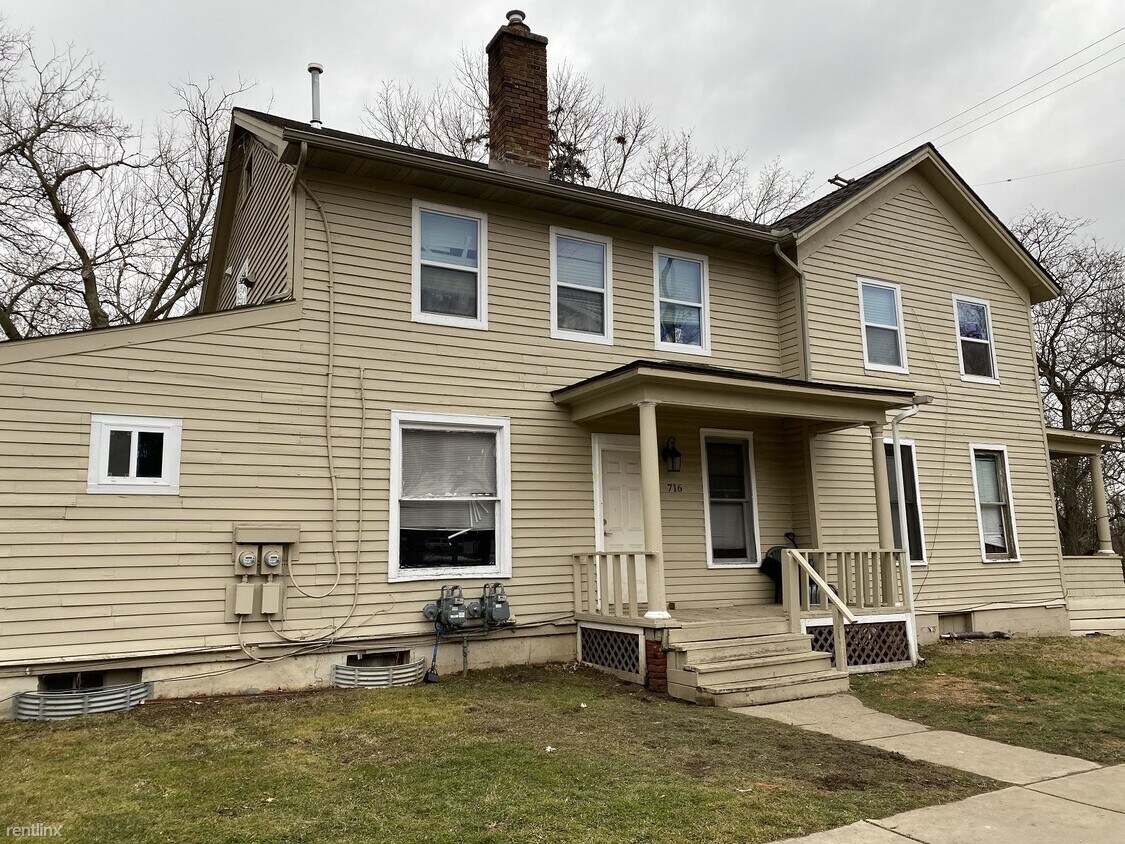 Foto del edificio - 6 br, 2 bath House - 716 Pearl St