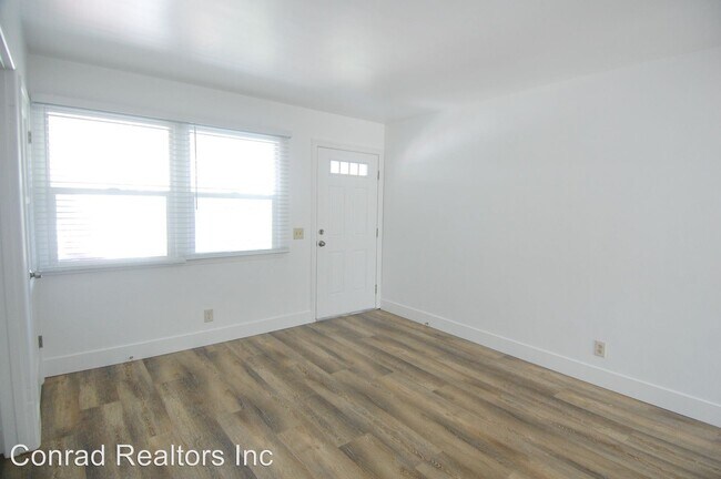 Building Photo - 306 Cazador Ln