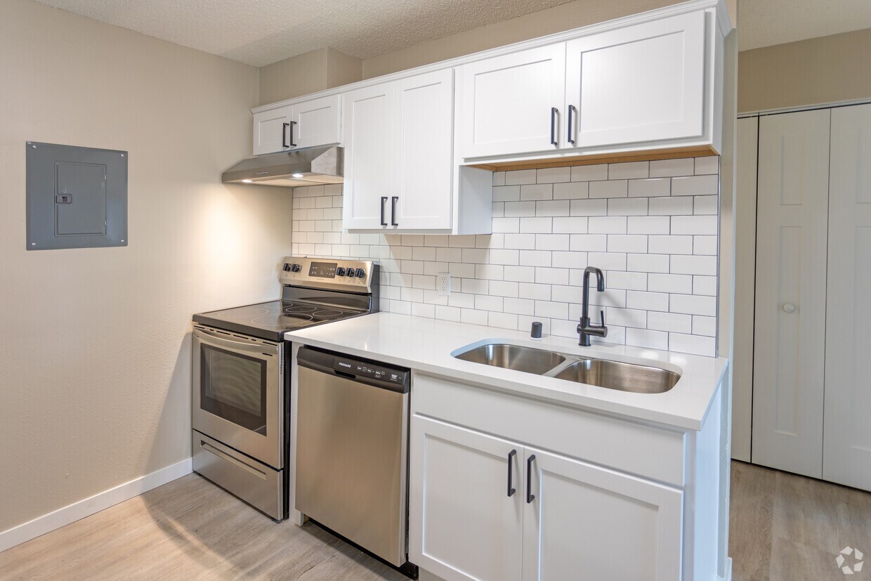 Marywood Apartments Apartments in Monticello, MN