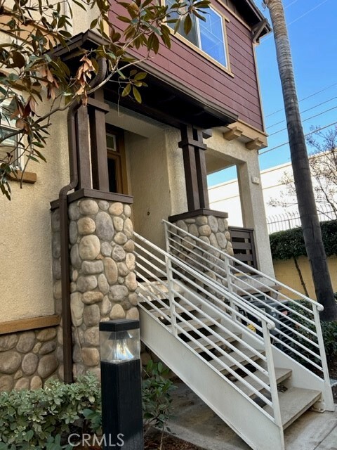 Foto del edificio - 1417 Ledgestone Ln