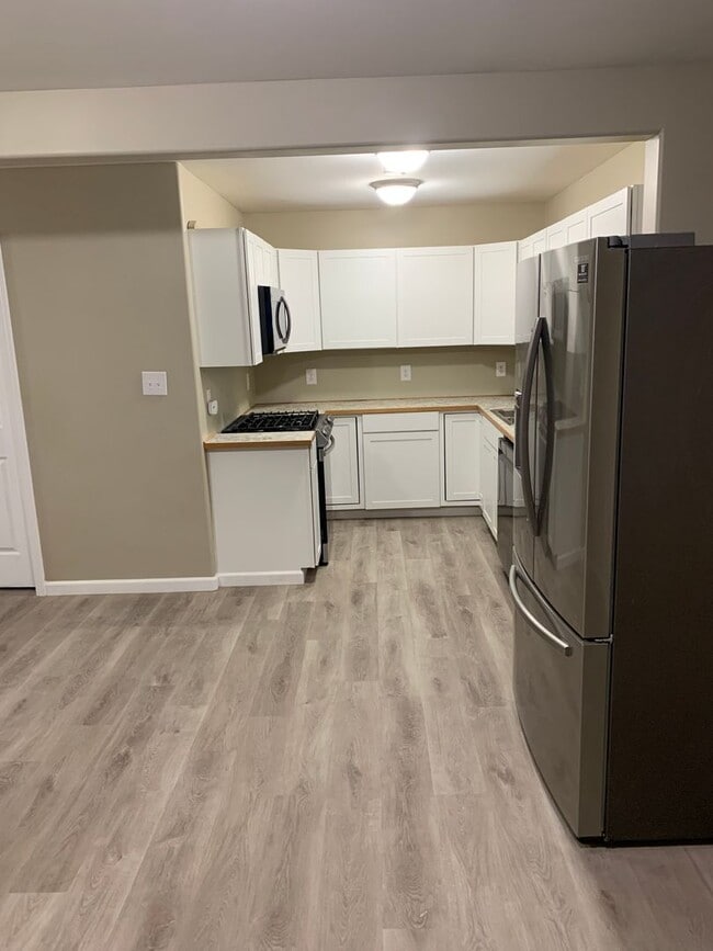 Building Photo - 1568 N Williwaw Way