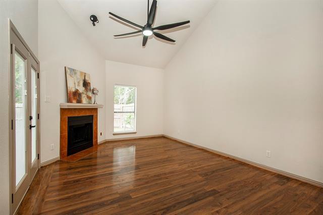 Foto del edificio - 1609 Brentwood Dr