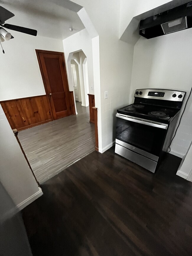 Building Photo - 7351 Clovernook Ave